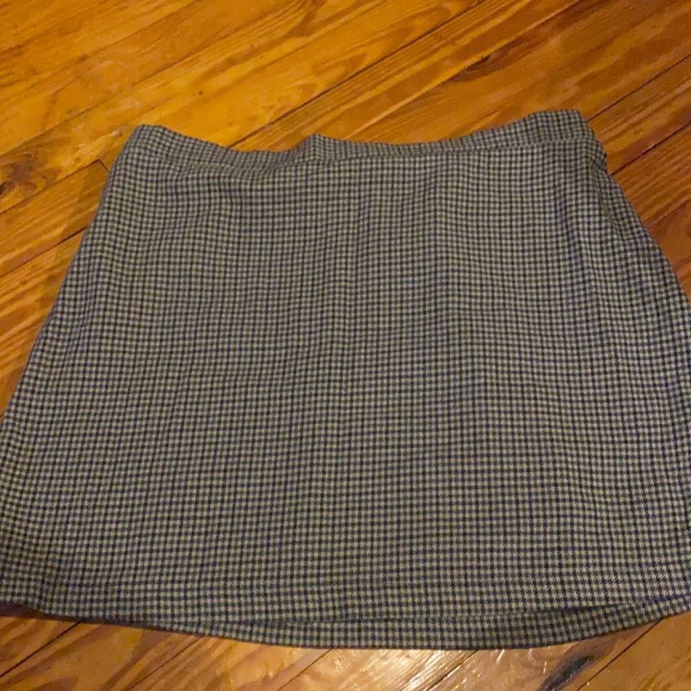 American eagle plaid skirt
